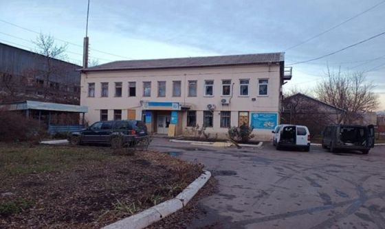 Наслідки ворожого удару по Краматорську: пошкоджені вікна, фасади та покрівлі, а також понад 30 будинків