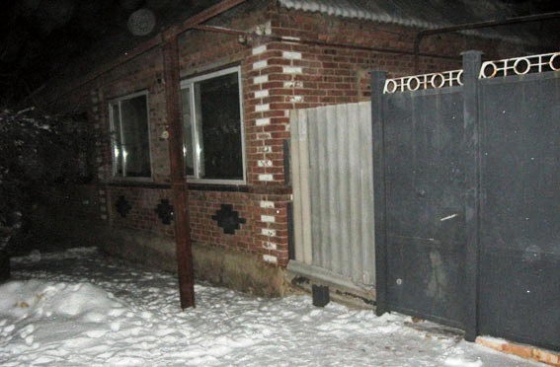 В Артемовске задержан мужчина, который совершил разбой и взорвал гранату в доме с детьми (фото)