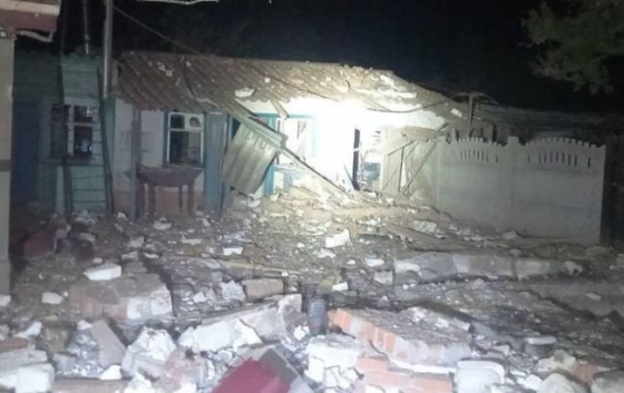 Окупанти вночі обстріляли село в Херсонській області: загинула 6-річна дитина, є поранені