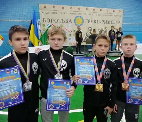 Краматорские школьники стали призерами Всеукраинского турнира по греко-римской борьбе 