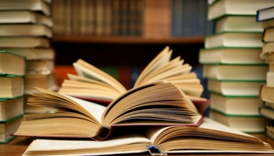 Зеленський підписав закон про заборону імпорту книжок із РФ і Білорусі