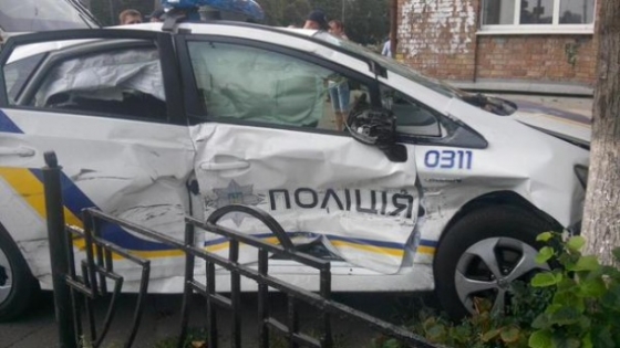 В Киеве патрульный автомобиль вновь попал в ДТП: пострадало четверо полицейских