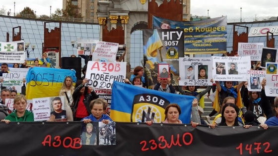 Родичі полонених мітингували на Майдані за їх повернення