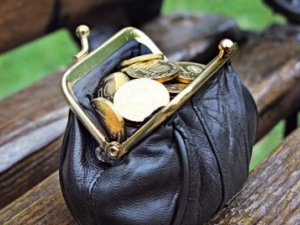 Сдать кассу: что выиграет Украина от продажи государственных банков?