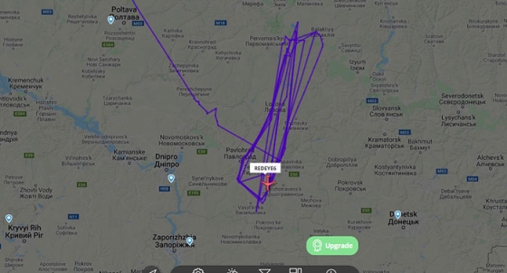 На границе с Донецкой областью снова наматывает круги в небе американский самолет-разведчик