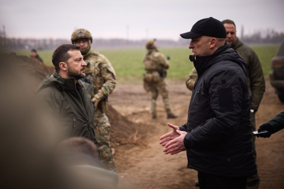 На Донеччині Президент заслухав доповіді керівництва регіону та ознайомився зі зведенням фортифікацій