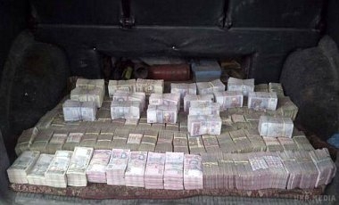 Во Львове задержали грабителей при нападении на инкассаторов