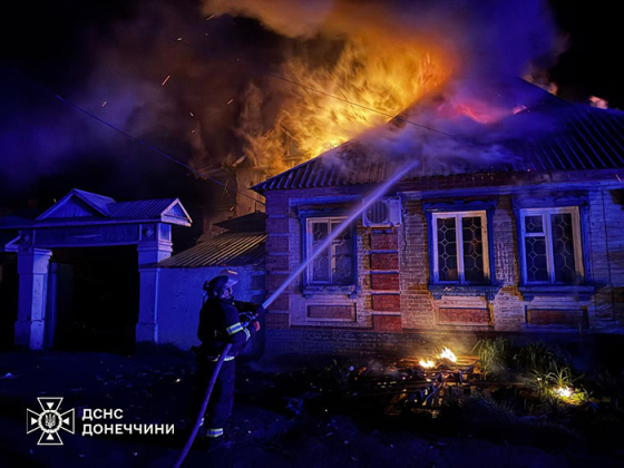 У Слов&#039;янську горів приватний будинок
