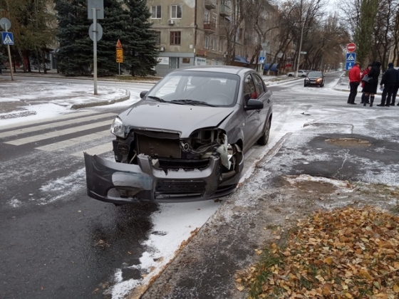 В Краматорске на пересечении Академической и Богдана Хмельницкого ДТП.