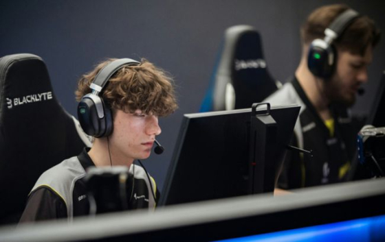 &quot;Народжені перемагати&quot;: NAVI напряму вийшли у фінал чемпіонату з Apex
