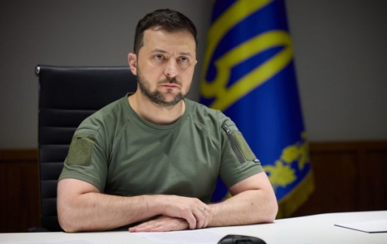 Воєнний стан та мобілізацію знову продовжать: Зеленський вніс до Ради законопроекти