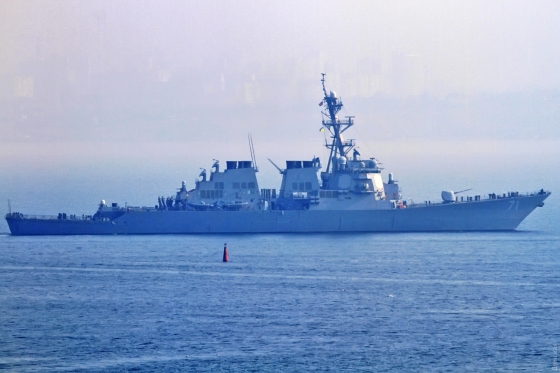 В Черное море вошел американский ракетный эсминец «Росс»