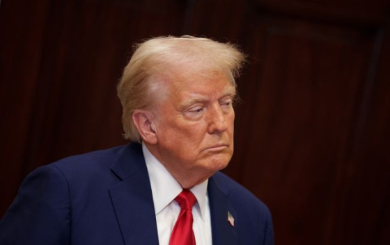 Трамп заявив, що Україна заплатить за допомогу рідкоземельними металами на 500 млрд доларів