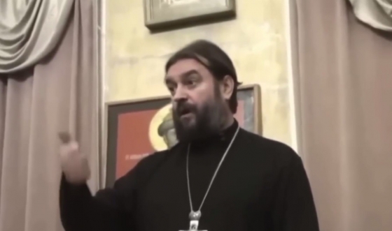 &quot;Слишком много баб управляющих жизнью. Вон отсюда, а мужики должны занять их место&quot;, - протоієрей РПЦ Андрій Ткачов