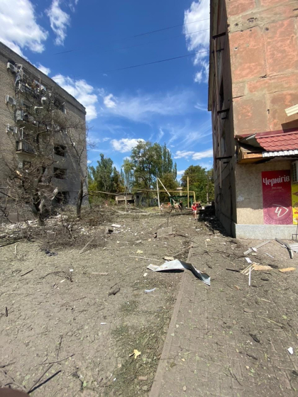 Щонайменше 5 людей поранено внаслідок ударів по Покровському району
