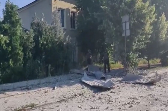 Росія завдала два авіаудари по Бахмуту: поліція зафіксувала наслідки