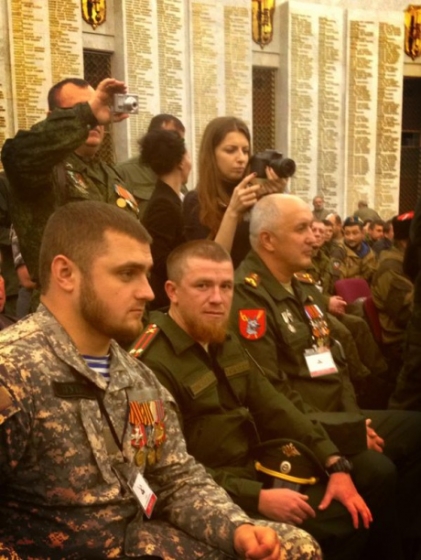 Беглец-главарь "ДНР" проводит в Москве слет боевиков