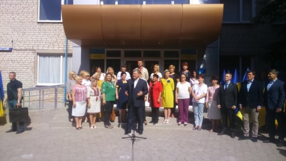 Порошенко обратился к жителям Донецка и Луганска 