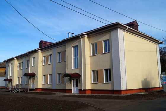 Новое общежитие для переселенцев в Краматорске встретило новоселов... текущей крышей 