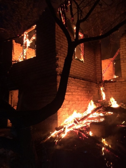 У Краматорську згорів двоповерховий садовий будинок 