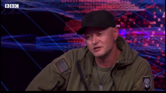 &quot;Якщо ви не дасте зброю, то ваші співаки, ваші письменники стануть кулеметниками або керуватимуть безпілотниками, як я&quot;, - Хливнюк в інтерв’ю BBC