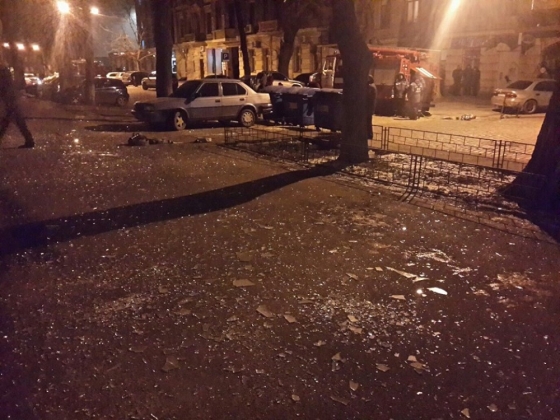 В центре Одессы взорвали хостел: жертв нет (фото)