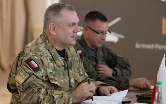 До Києва приїхав голова Генштабу Польщі
