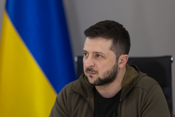 Если бы мы получили самолеты, достаточно тяжелую бронетехнику, необходимую артиллерию, мы бы смогли деблокировать Мариуполь, - Зеленский 