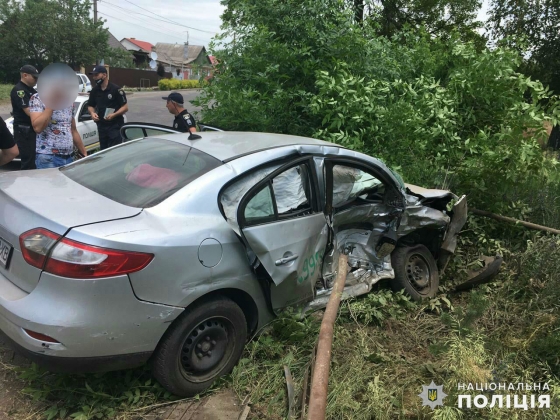 В Дружковке не разминулись Renault и Ford, пострадали двое водителей и пассажир 