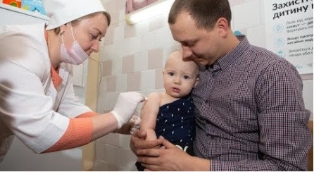 Вакцини рятують життя: Про це мешканцям Донеччини нагадали учасники брифінгу з нагоди Всесвітнього тижня імунізації