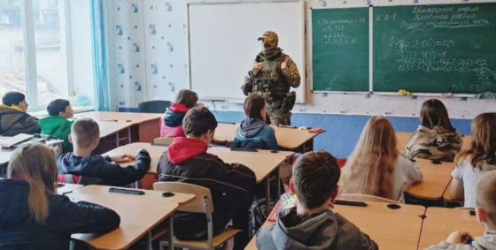 Рашисти запровадили комендантську годину для дітей на окупованій Луганщині, - ОВА