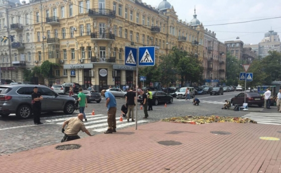 Иностранные эксперты исследуют место убийства Шеремета