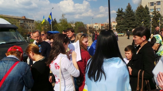 Жители Славянска требуют возврата батальона &quot;Сич&quot; в город