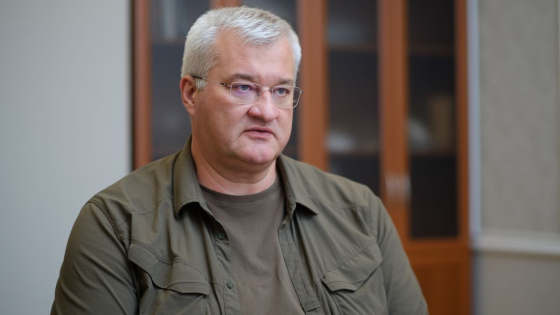 Сьогодні потрібно говорити про те, як підняти для Росії ціну подальшої агресії й змусити до перемовин, - Сибіга