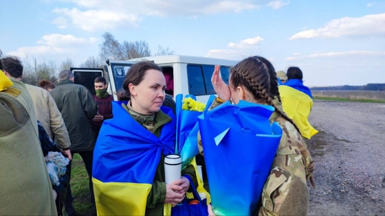 Україна повернула з російського полону ще 100 людей. Серед них - оборонці &quot;Азовсталі&quot; та Гостомеля