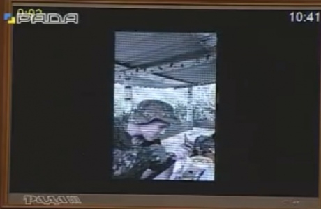 Луценко показал в Раде видео с телефона одного из диверсантов РФ