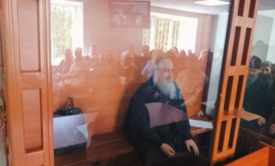 Підозрюваний у державній зраді священик скаржиться на здоров&#039;я та не хоче їздити на суд до Слов&#039;янська