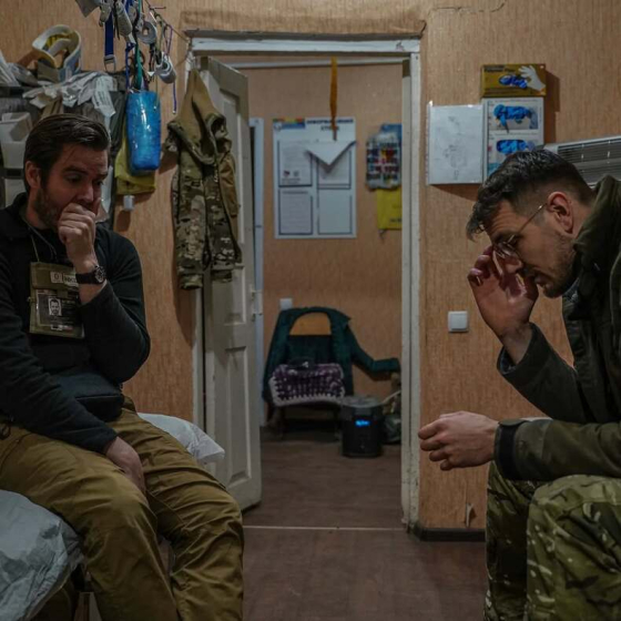 “Такі поранення у Німеччині не побачиш”: травматолог-волонтер Пітер Бахр розповів, як працює у стабпункті на Донеччині