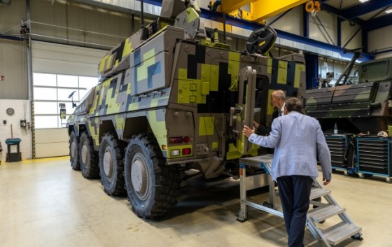 Rheinmetall відкриє завод з виробництва бронетехніки в Україні: названо терміни
