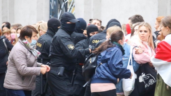 В Беларуси жесткими задержаниями завершился очередной марш