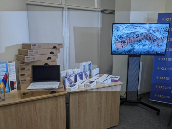 Доброчинці Республіки Вірменія забезпечили навчальними гаджетами дітей з числа вразливих категорій