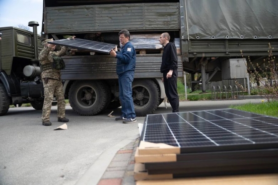 Илон Маск, кроме Starlink, передал Украине станции Tesla Powerwall, - Федоров