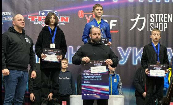 Сріблом відзначився юний спортсмен з Краматорська на Чемпіонаті України з пауерліфтингу