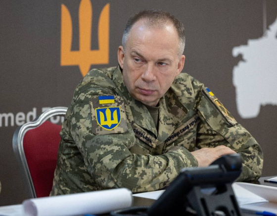 Майже удвічі зменшилося використання артснарядів Росією завдяки ударам України по арсеналах, - Сирський