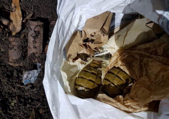 В Славянске обнаружен тайник с боеприпасами, оставленный с неизвестной целью на городском пустыре (фото)