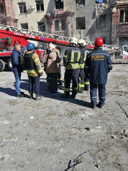 У Запоріжжі через ракетний удар пошкоджено близько 30 багатоповерхівок, 11 приватних будинків, 2 навчальні та 2 медзаклади