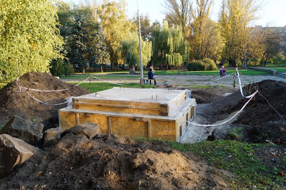 В Краматорске завершается строительство фундамента под будущий памятник «чернобыльцам»