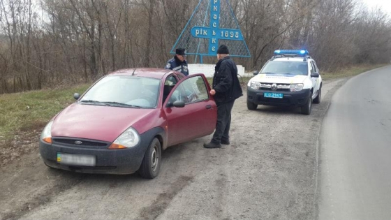 Славянские полицейские выявили автомобиль - «двойник» (фото)
