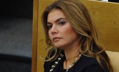 Компания Алины Кабаевой получила контроль над CNN в России