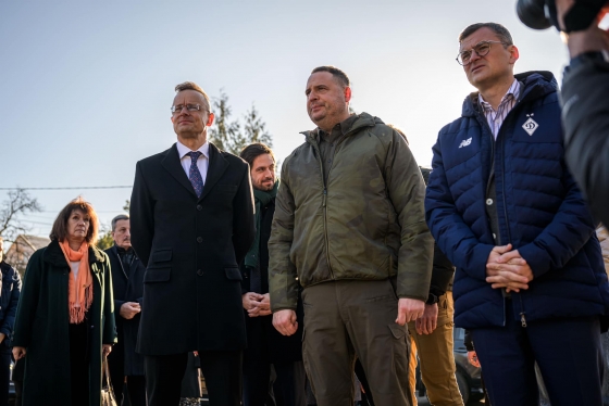Сійярто про війну в Україні: Людські життя можна врятувати лише миром